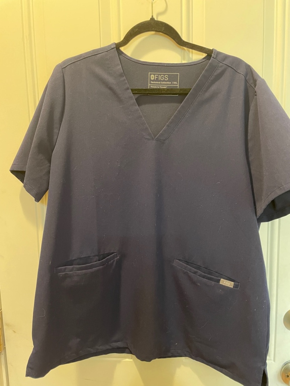 FIGS Navy V-Neck Scrub Top with Front Pockets